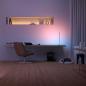 Preview: Philips Hue White and Color Ambiance Gradient Signe LED-Tischlampe in Weiß - minimalistisch & schlank