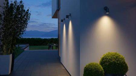 STEINEL Spot One LED-Strahler mit Sensor in Anthrazit