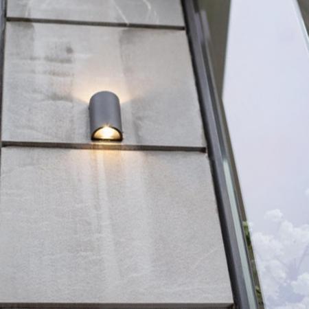 LEDVANCE Halbrunde LED Wandleuchte Endura Style UpDown 12W aus Aluminium IP44