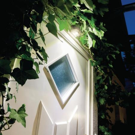 LEDVANCE Außenwandleuchte Door LED Down Weiß Sensor IP54