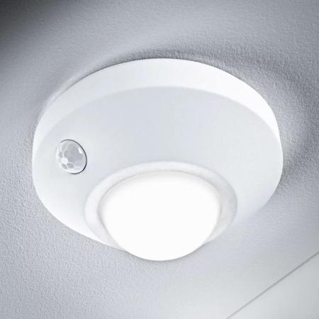 LEDVANCE Nachtlicht mit Bewegungssensor, batteriebetrieben NIGHTLUX Ceiling Weiß Sensor