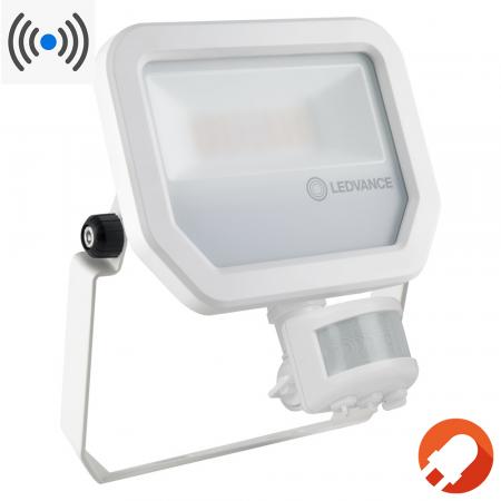 LEDVANCE LED Fluter Flood Sensor 20W 3000K warmweißes Licht IP65 in Weiß