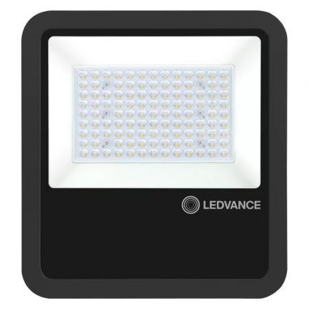 LEDVANCE LED Flutlichtstrahler - FL AREA ASYM 48x92 72 W 3000 K BK- mit linsenbasierender asymmetrischer Leuchtdichteverteilung
