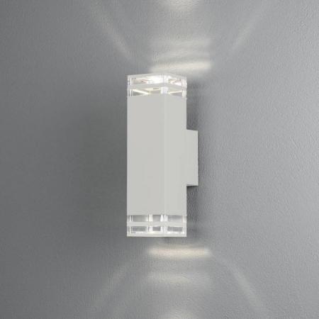 Konstsmide 408-250 Antares Wandleuchte weiß lackiertes Aluminium, klares Acrylglas