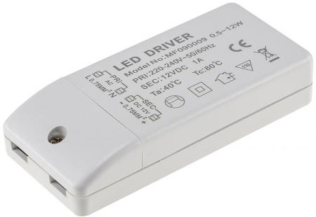 ChiliTec LED-Trafo "CT-12E-V2", 0,5-12W eckig Ein 220-240V, Aus 12V= Konstantspannung