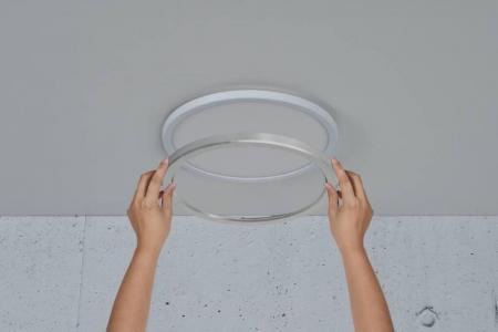 Flache leistungsstarke LED-Deckenleuchte schaltbar chrom auch füs Bad geeignet von Nordlux