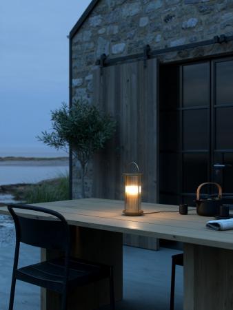 Nordlux Linton elegante Tischlampe Messing Spritzwasser geschützt großflächige Lichtquelle