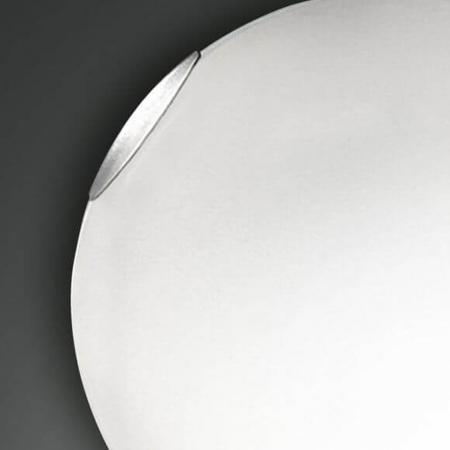 Kleine Fox LED-Glasdeckenleuchte im klassischen Design Satiniertes Weiss Ø30cm von Fabas Luce