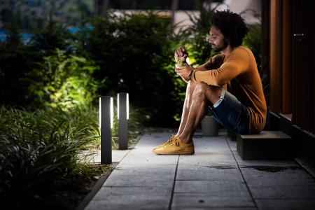 42cm Philips Wegeleuchte STRATOSPHERE in Anthrazit mit warmweißem Licht 2700K