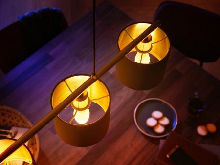 2er Pack Philips Hue E14 LED Ambiance Kerze dimmbar 5,3W wie 40W - smarte Lampen mit RGBW Farbwechsel