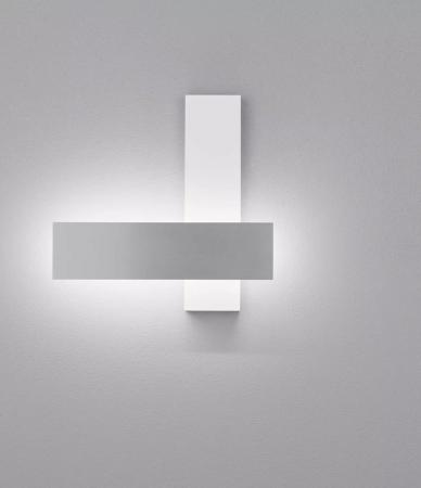 Helestra DEX LED Wandleuchte mit verstellbarem Leuchtarm in Mattweiß