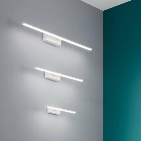 Nala LED Wandleuchte als Spiegel- und Bilderleuchte in Weiss von Fabas Luce