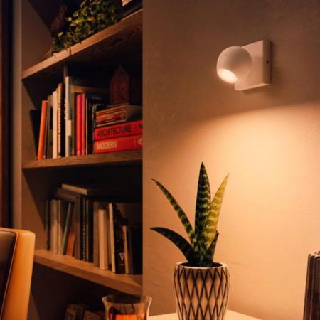 Philips Hue White Ambiance Buckram -1er Spot in Weiß im Retrostyle mit Dimmschalter