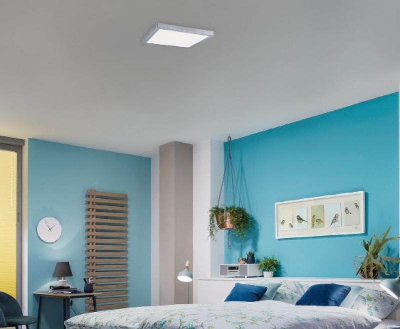 Chromfarbenes LED-Panel Atria 30x30cm für universelle Wohnraumbeleuchtung Paulmann 70936