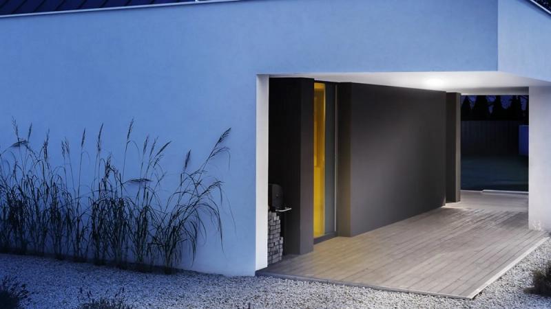 STEINEL Vario Quattro Pro S LED Outdoor Deckenleuchte 4.000K in Weiß mit Sensor