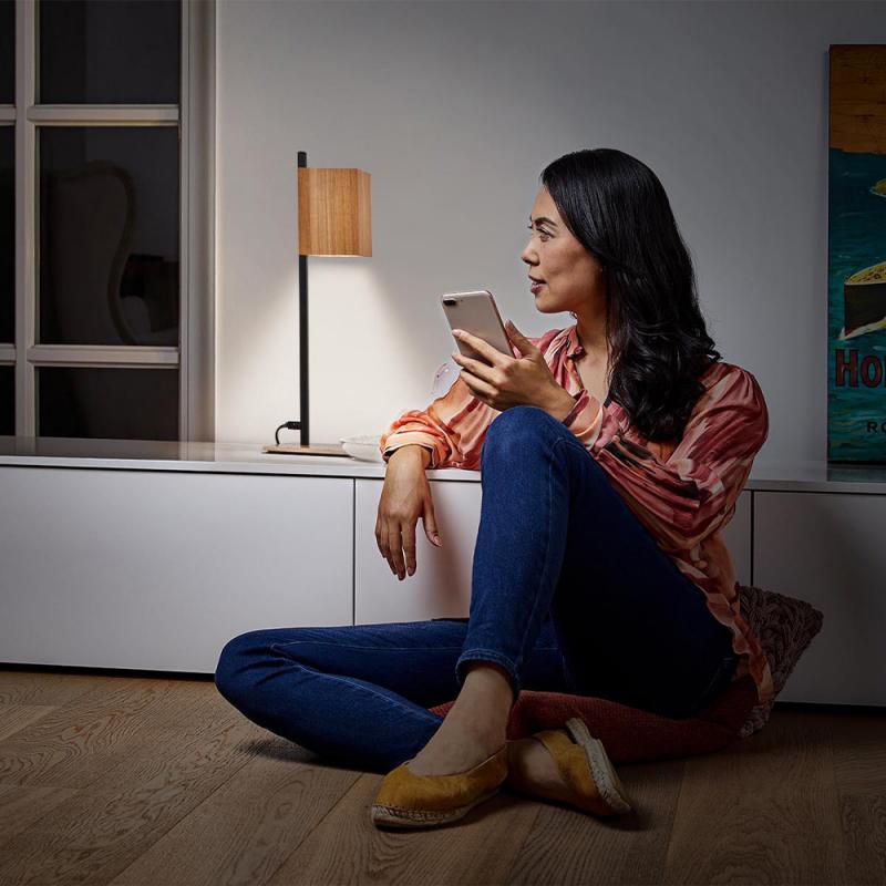 LEDVANCE WiFi Smart+ WiFi Decor Wood Tischleuchte aus Holz