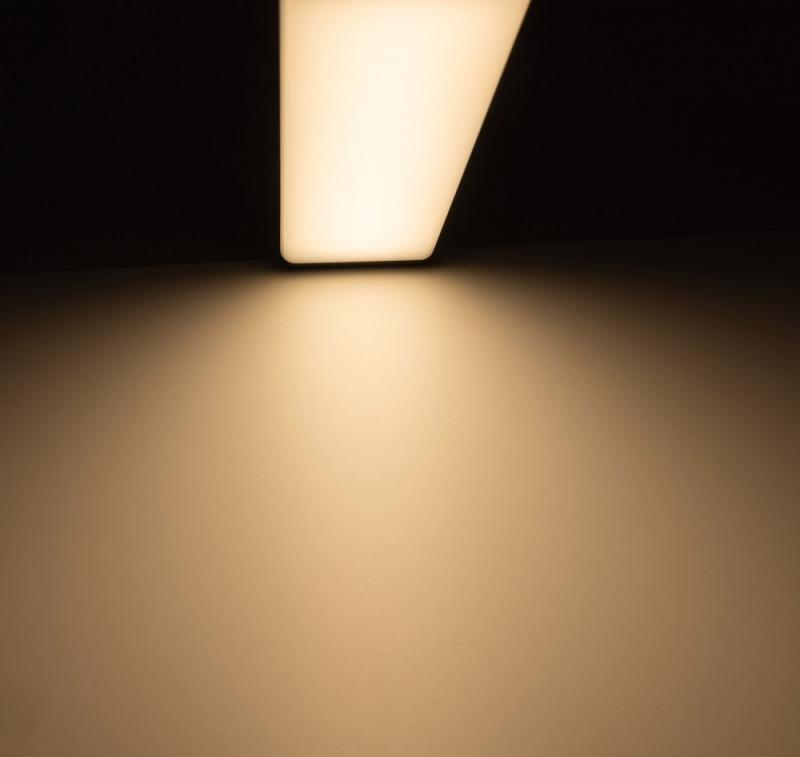 60cm ChiliTec LED Unterbauleuchte "Arusha" schwarz USB A+C PD, Licht warmweiß