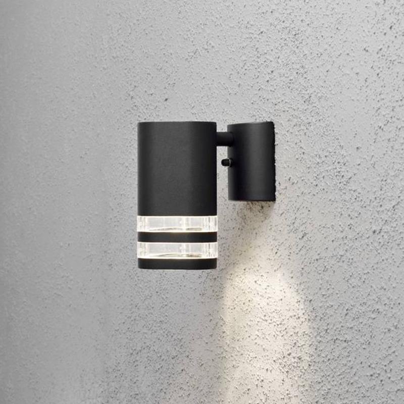 Konstsmide 7515-750 Modena Wandleuchte schwarz lackiertes Aluminium, klares Acrylglas, Reflektor