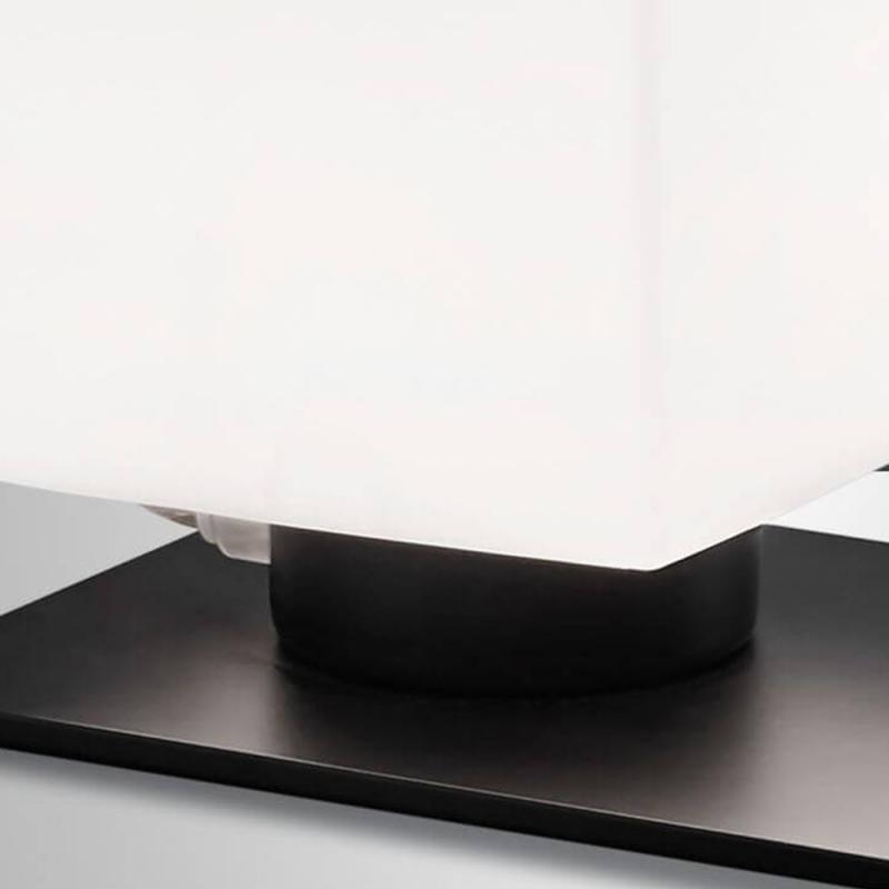 Zara Tischleuchte in Schwarz geblasenes Glas mit Touchdimmer con Fabas Luce