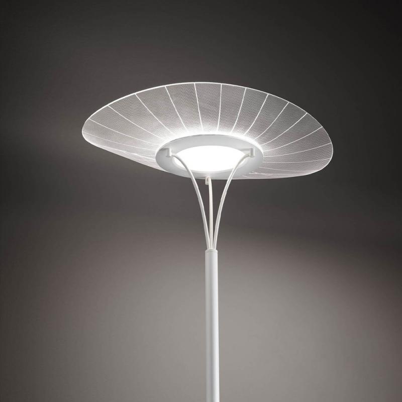 Vela Deckenfluter mit sanft geschungenem ovalen Acrylschirm dimmbar in Weiß von Fabas Luce