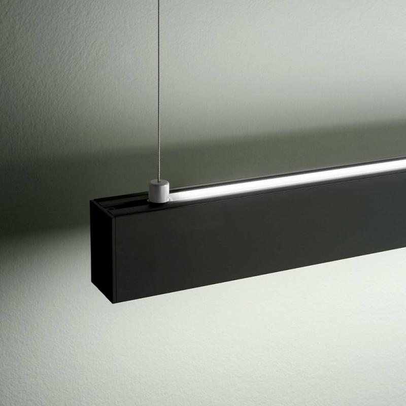 Balkenförmige Next LED Pendelleuchte mit Dimmer in Schwarz 142cm mit Ober- & Unterlicht von Fabas Luce