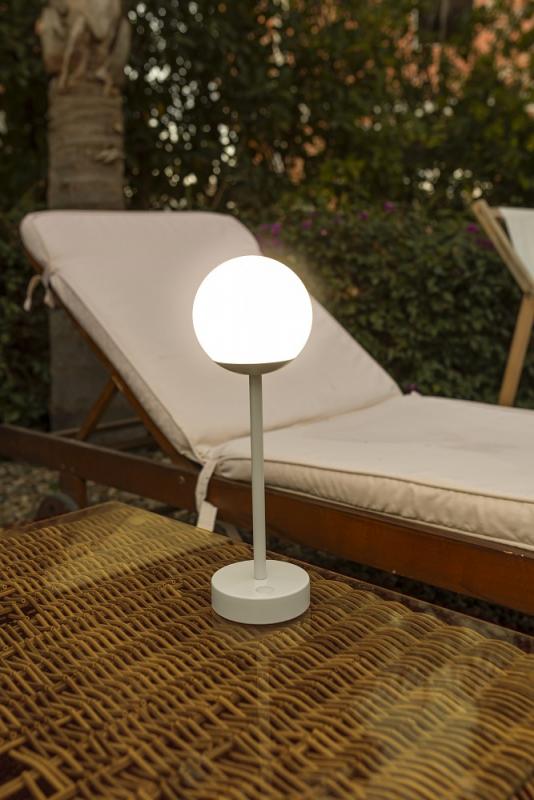 Aktion: Nur noch angezeigter Bestand verfügbar - New Garden LED TISCHLAMPE NORAI SLIM 35 messing 3-Touch-Dimmer Akku Innen & Außen IP44