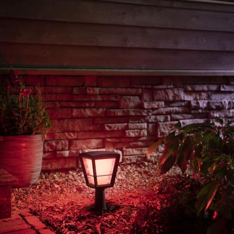 Philips Hue Econic White and Color Ambiance LED Garten Sockelleuchte ZigBee steuerbar IP44