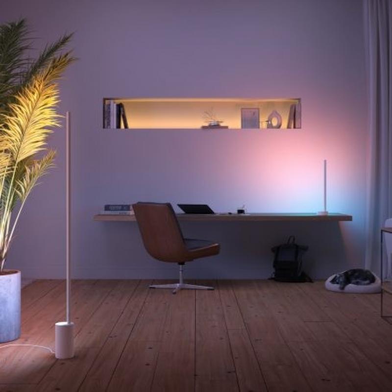 Philips Hue White and Color Ambiance LED Stehleuchte Gradient Signe in Weiß