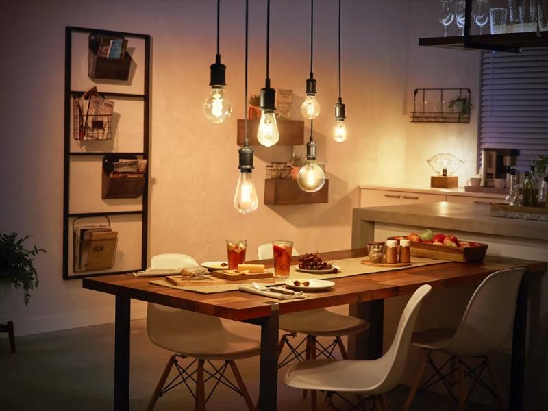 Philips Hue White E27  Filament Lampe Edison 7.2W dimmbar 2100K warmweißes Licht - steuerbar via App, kompatibel mit Amazon Alexa