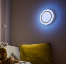 LED-Wandleuchte mit Farbwechsel und Fernbedienung für Jugendzimmer dimmbar von LEDVANCE
