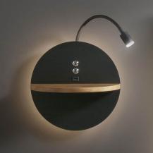 Dual LED Wand-Nachttischleuchte mit Holzablage, schwenkbarem Lichtarm, Backlight & USB von Fabas Luce
