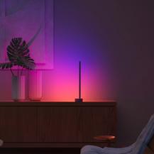 Philips Hue White and Color Ambiance Gradient Signe LED-Tischlampe in Schwarz - minimalistisch & schlank