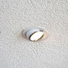 EVN LED Decken-Einbaustrahler warmweißes Licht rund schwenkbar weiß IP20 8W 2700K 600lm EinbauØ72